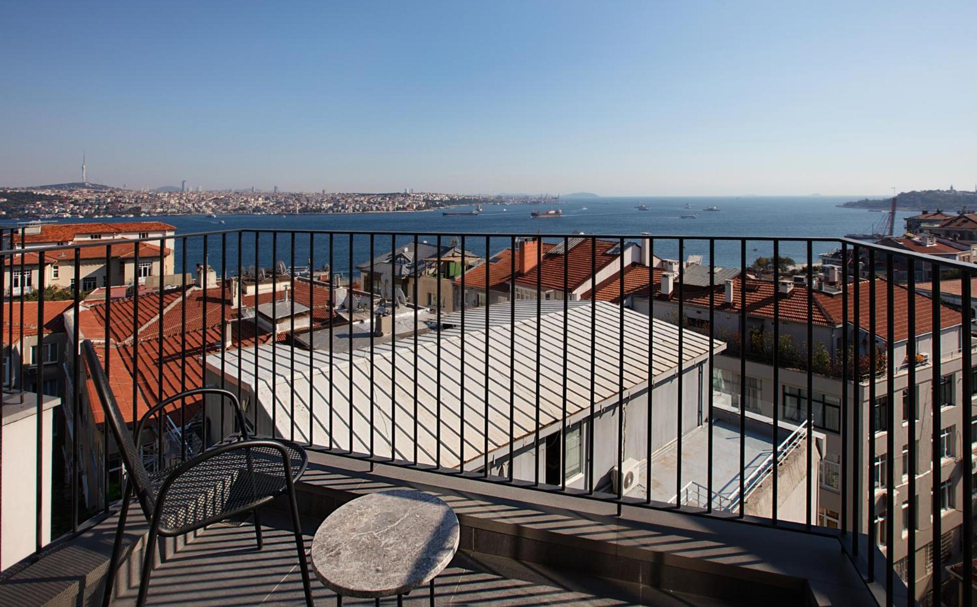 Ando Living - Taksim Gumussuyu Townhouse Apart Otel İstanbul
